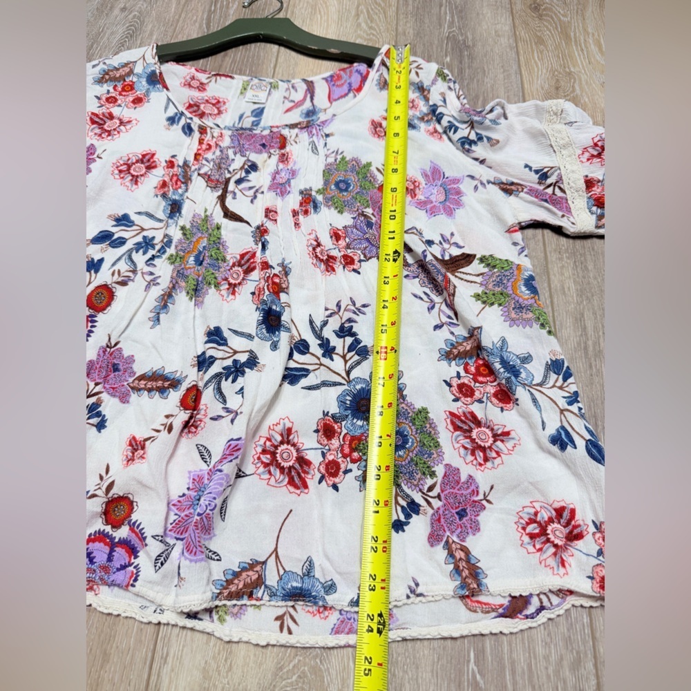 Bila Multicolor Floral Blouse - Picture 5 of 6